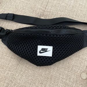 NIKE BELT BAG Fanny Pack